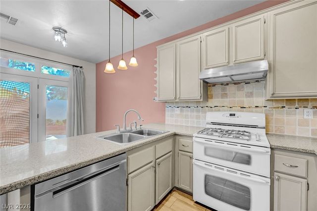 7733 Sierra Paseo Lane, Las Vegas, NV 89128