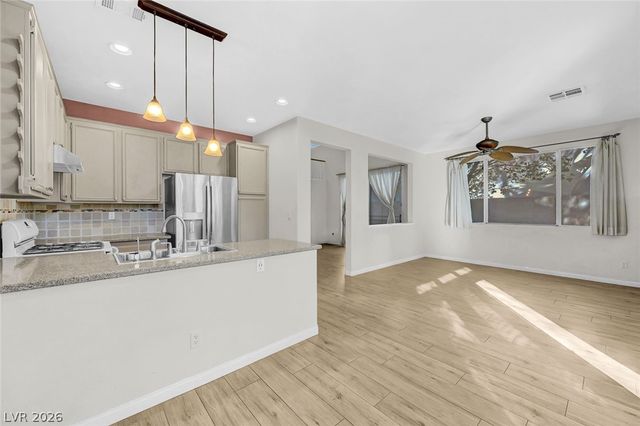 7733 Sierra Paseo Lane, Las Vegas, NV 89128