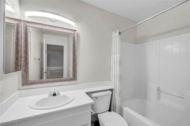 7733 Sierra Paseo Lane, Las Vegas, NV 89128