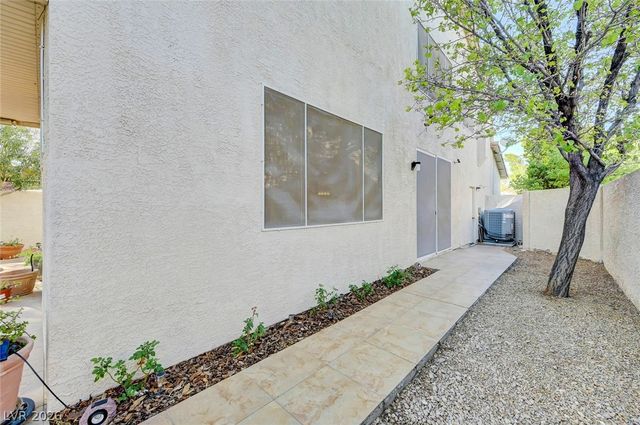 7733 Sierra Paseo Lane, Las Vegas, NV 89128