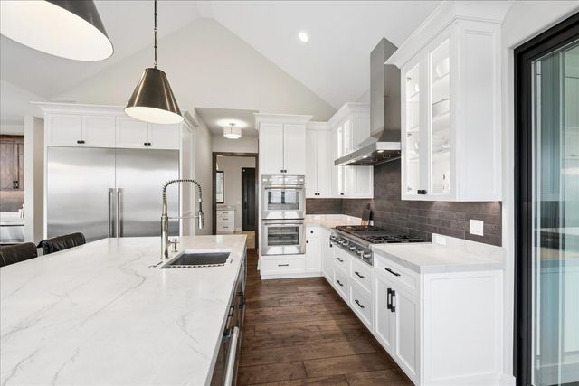 3873 Carlisle Drive, Crystal Lake, IL 60012