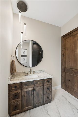 3873 Carlisle Drive, Crystal Lake, IL 60012