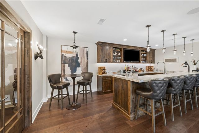 3873 Carlisle Drive, Crystal Lake, IL 60012