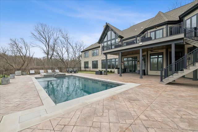 3873 Carlisle Drive, Crystal Lake, IL 60012