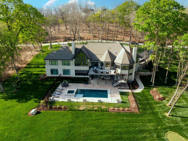 3873 Carlisle Drive, Crystal Lake, IL 60012