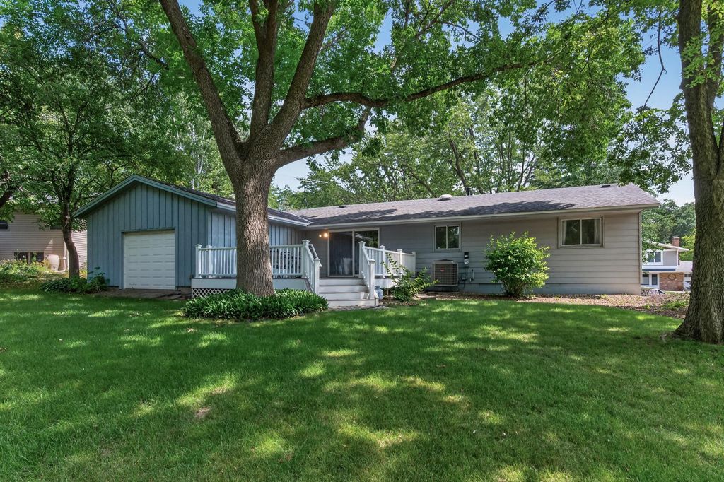 13345 Foliage Avenue, Apple Valley, MN 55124 — photo 2