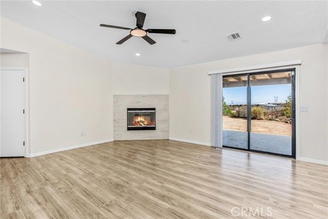 8121 Anaconda Avenue, Oak Hills, CA 92344