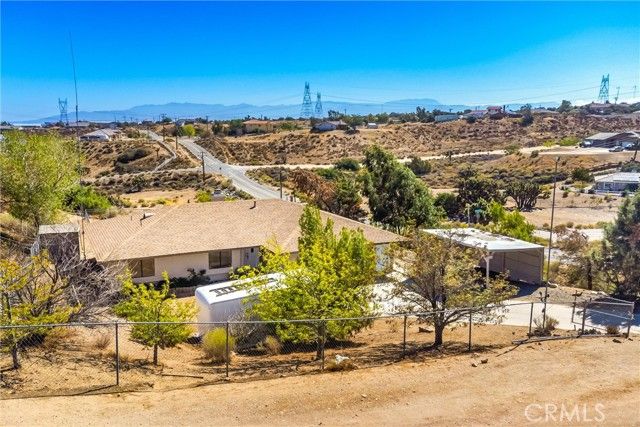 8121 Anaconda Avenue, Oak Hills, CA 92344