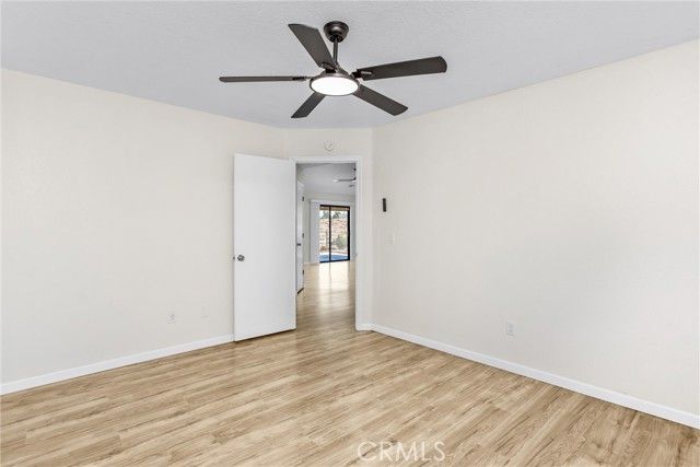 8121 Anaconda Avenue, Oak Hills, CA 92344