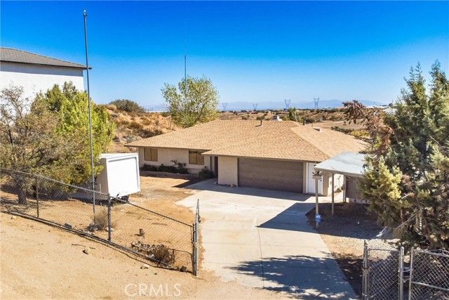 8121 Anaconda Avenue, Oak Hills, CA 92344