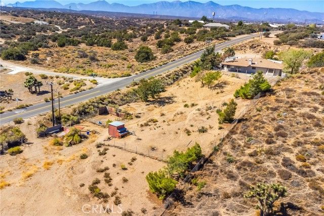 8121 Anaconda Avenue, Oak Hills, CA 92344