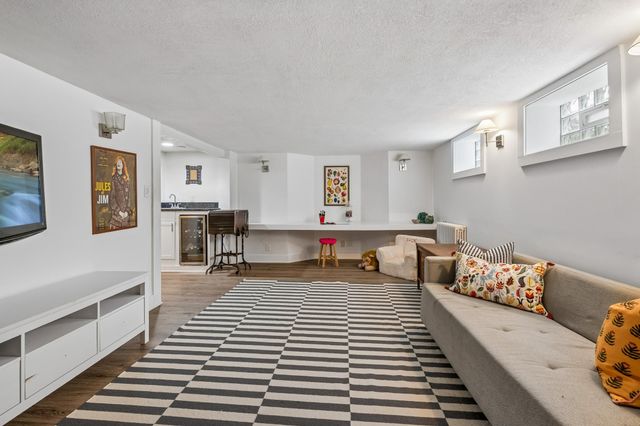 5336 Ewing Avenue S, Minneapolis, MN 55410