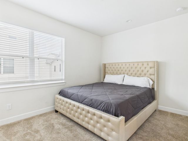 2761 Clinton Drive, Houston, TX 77020