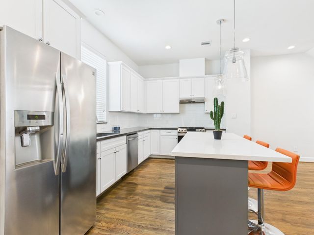2761 Clinton Drive, Houston, TX 77020
