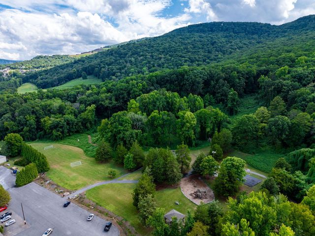 466 Alston Drive, Chattanooga, TN 37419