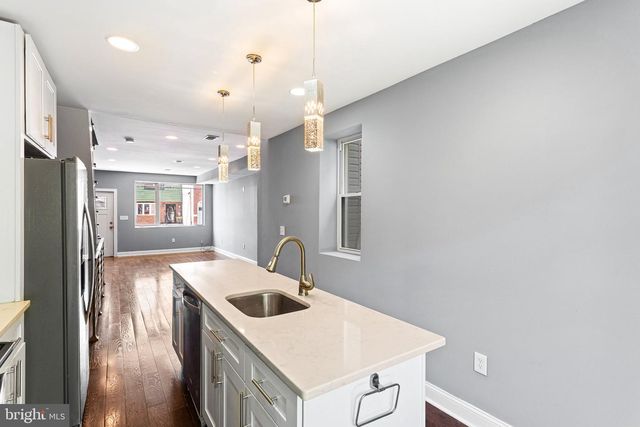 2209 E HUNTINGDON ST, Philadelphia, PA 19125
