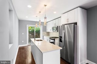 2209 E HUNTINGDON ST, Philadelphia, PA 19125
