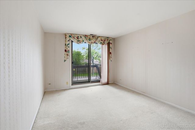 7730 Dempster Street 205, Morton Grove, IL 60053