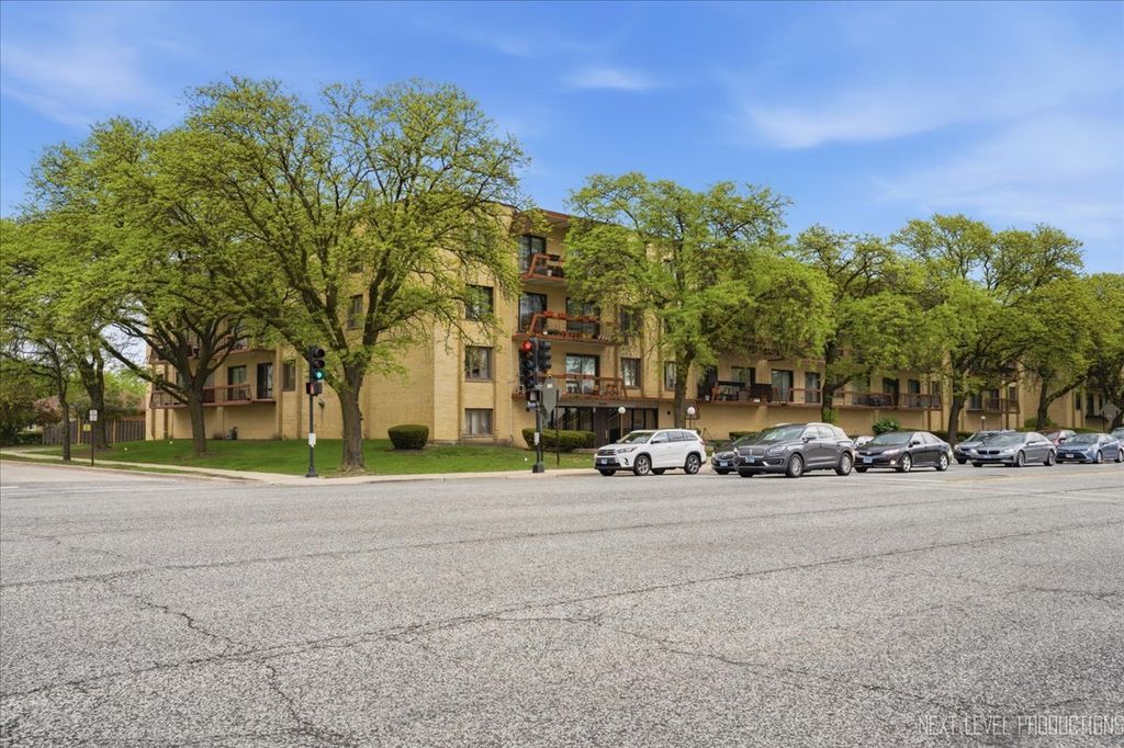 7730 Dempster Street 205, Morton Grove, IL 60053