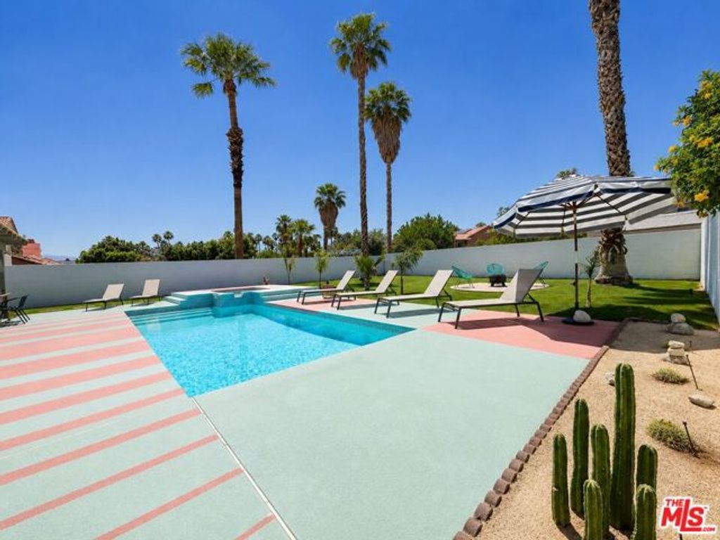 68725 Tachevah Drive, Cathedral City, CA 92234