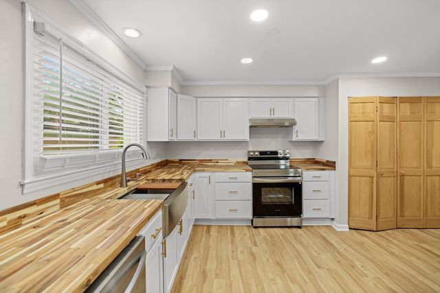 4487 Post Pl Apt 139, Nashville, TN 37205