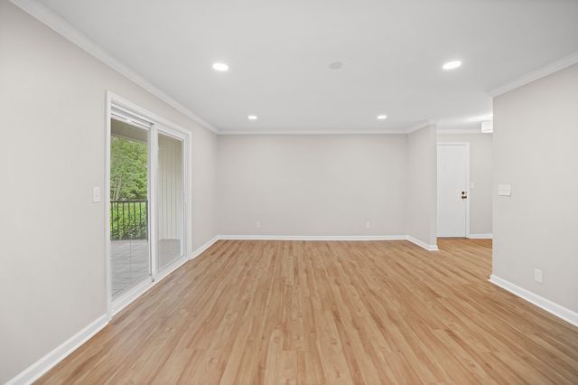 4487 Post Pl Apt 139, Nashville, TN 37205