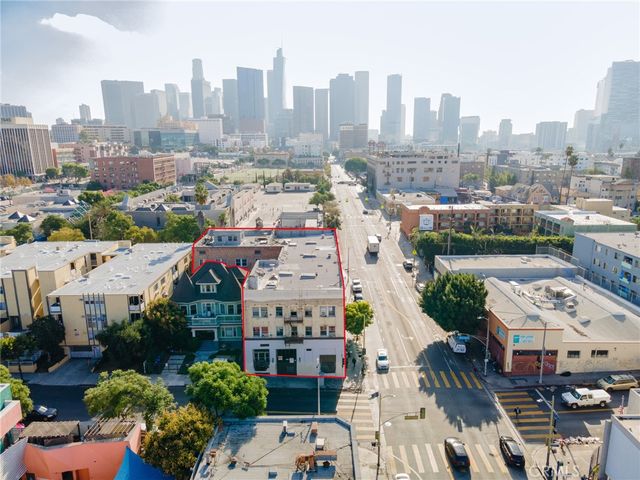 694 S Burlington Avenue, Los Angeles, CA 90057