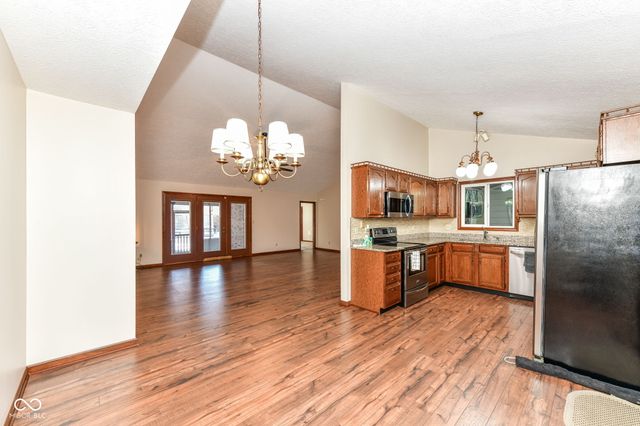 1065 Alydar Circle, Indianapolis, IN 46217