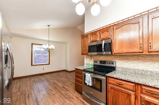 1065 Alydar Circle, Indianapolis, IN 46217