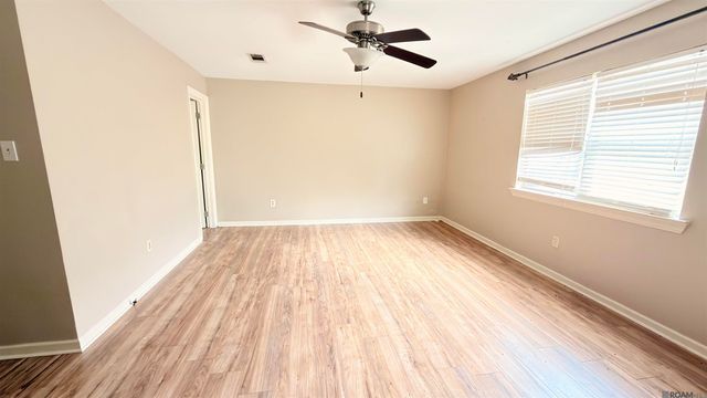 13481 Henry Dr, Denham Springs, LA 70726