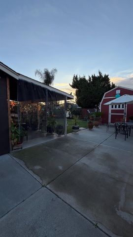 3105 Keller St, Modesto, CA 95355