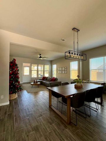 1557 Sidewinder Trail, Weatherford, TX 76087