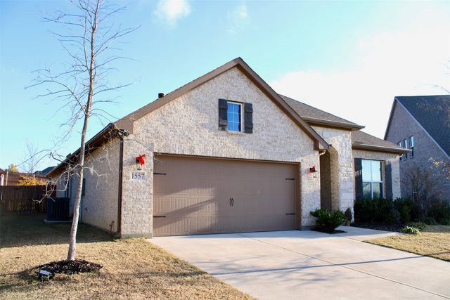 1557 Sidewinder Trail, Weatherford, TX 76087