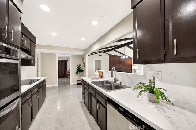 7628 El Caney, Buena Park, CA 90620