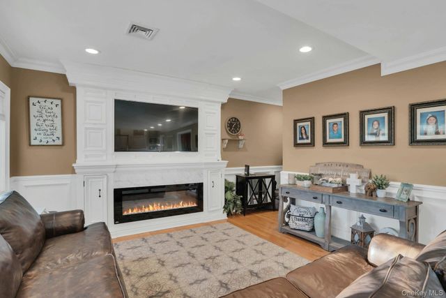 22 Schuyler Drive, Commack, NY 11725