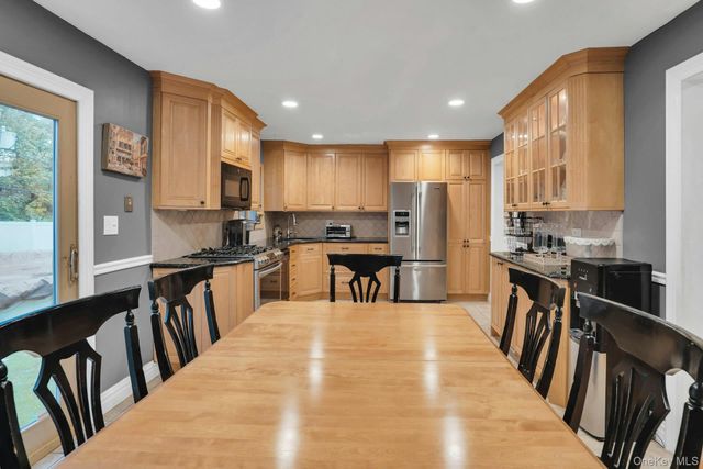 22 Schuyler Drive, Commack, NY 11725