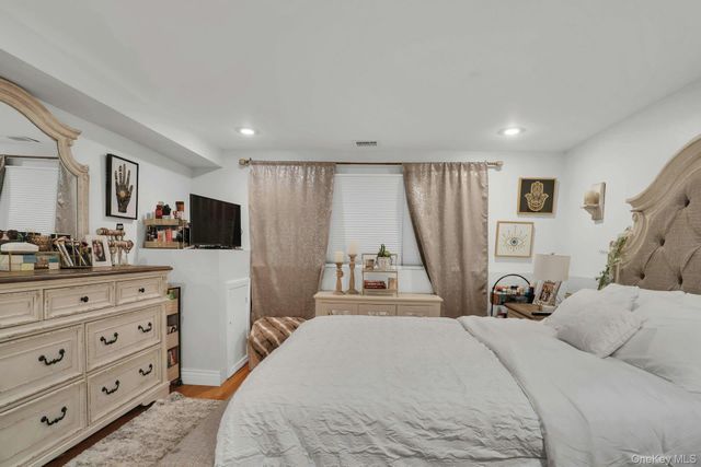 22 Schuyler Drive, Commack, NY 11725