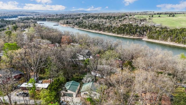 28316 Farm Road 1220, Eagle Rock, MO 65641