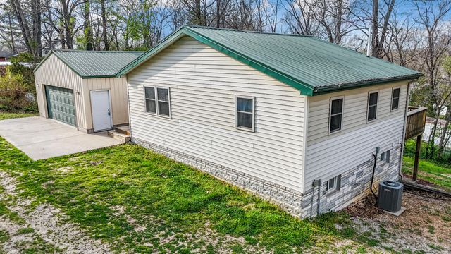 28316 Farm Road 1220, Eagle Rock, MO 65641