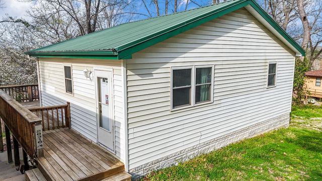 28316 Farm Road 1220, Eagle Rock, MO 65641