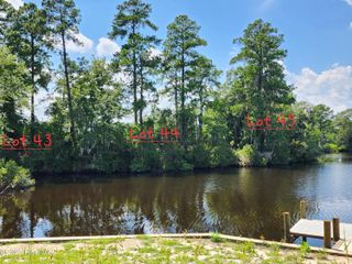 241 Highwood Lane, New Bern, NC 28562