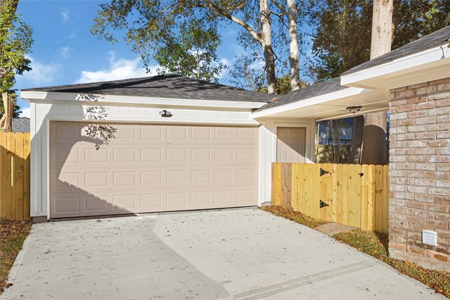 11410 High Star Drive, Houston, TX 77072