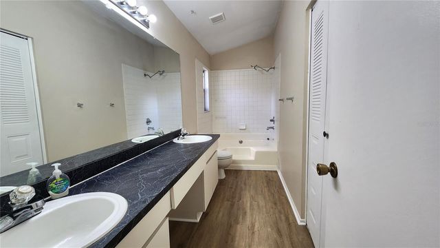 1633 ELK SPRING DRIVE, Brandon, FL 33511