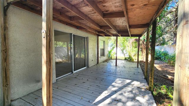 1633 ELK SPRING DRIVE, Brandon, FL 33511