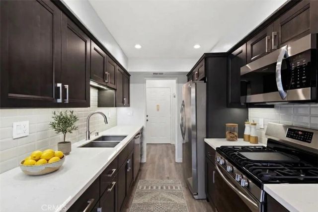 4536 Colbath Avenue 101, Sherman Oaks, CA 91423