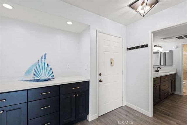 4536 Colbath Avenue 101, Sherman Oaks, CA 91423