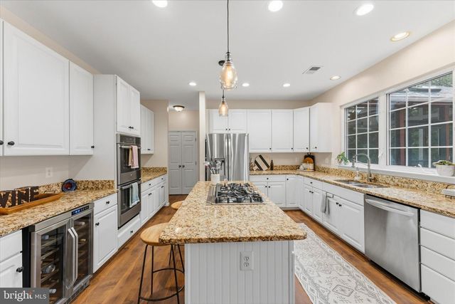 43250 MEADOWOOD CT, Leesburg, VA 20176