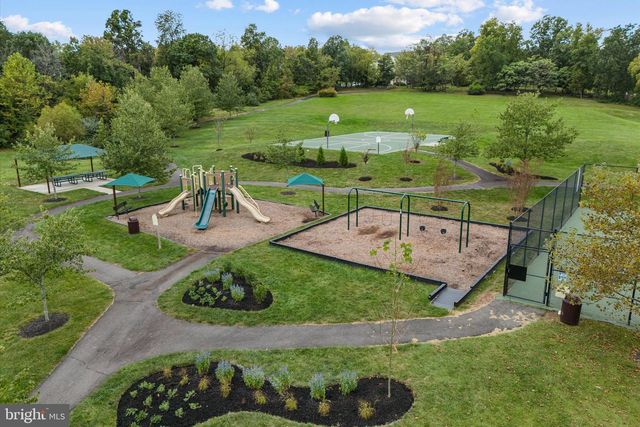 43250 MEADOWOOD CT, Leesburg, VA 20176