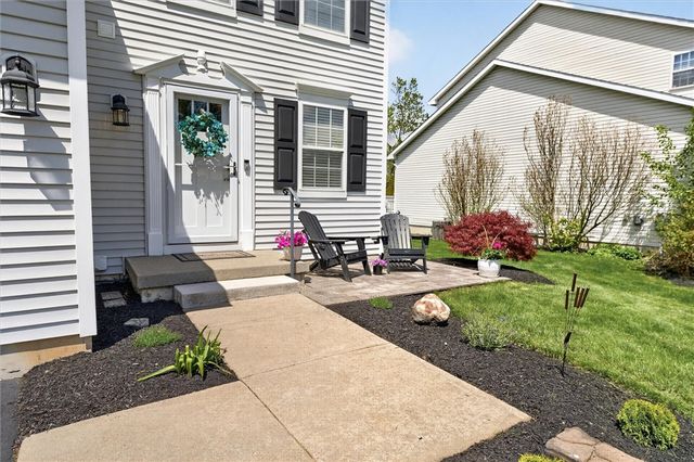 865 Surrey Hill Way, Henrietta, NY 14623