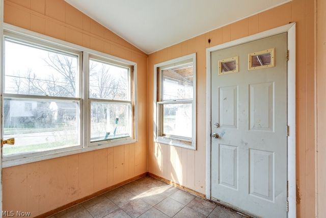 860 E 232nd Street, Euclid, OH 44123